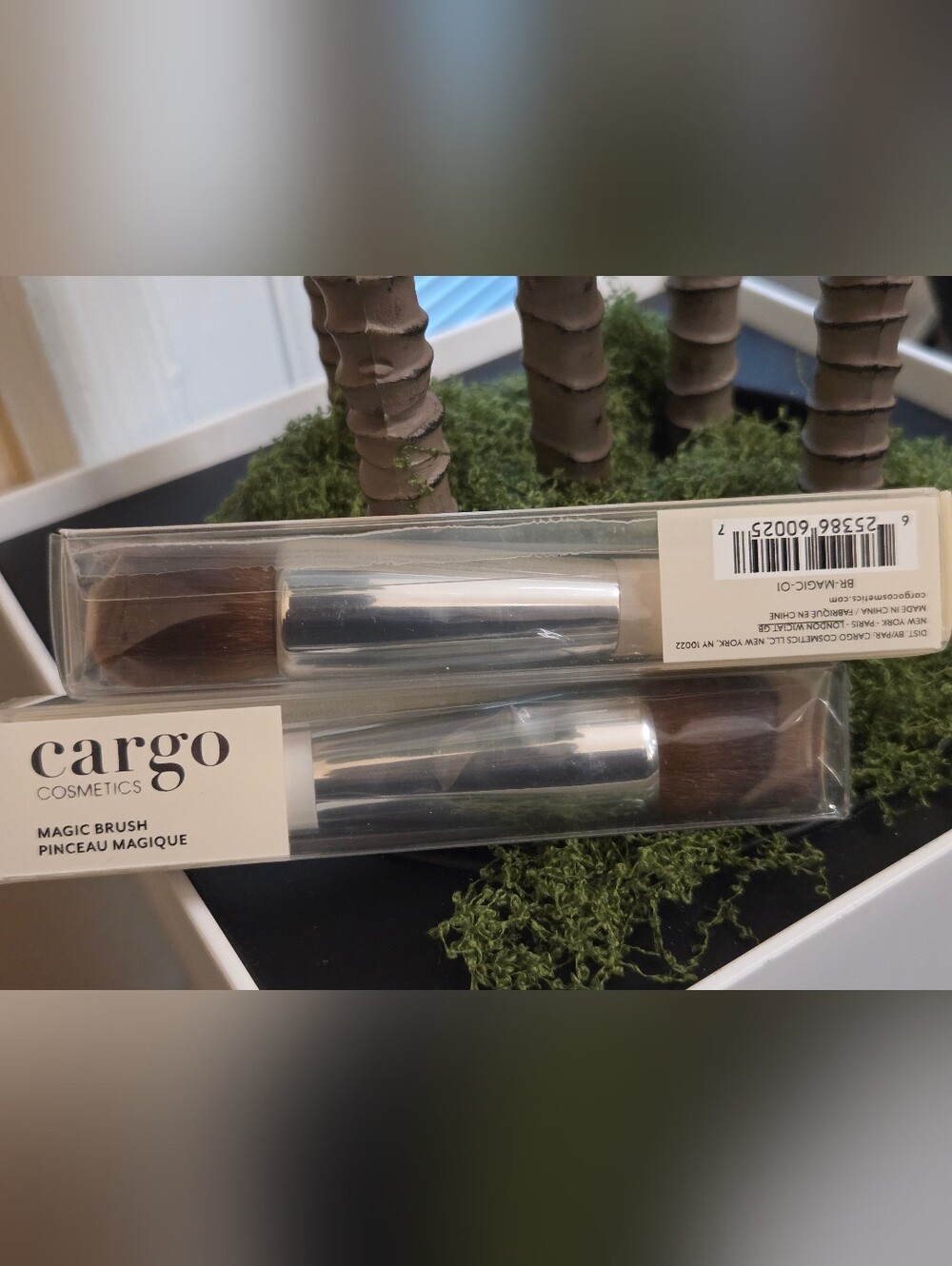 Cargo Cosmetics Magic Brush Duo - Silver Handles, Brown Bristles